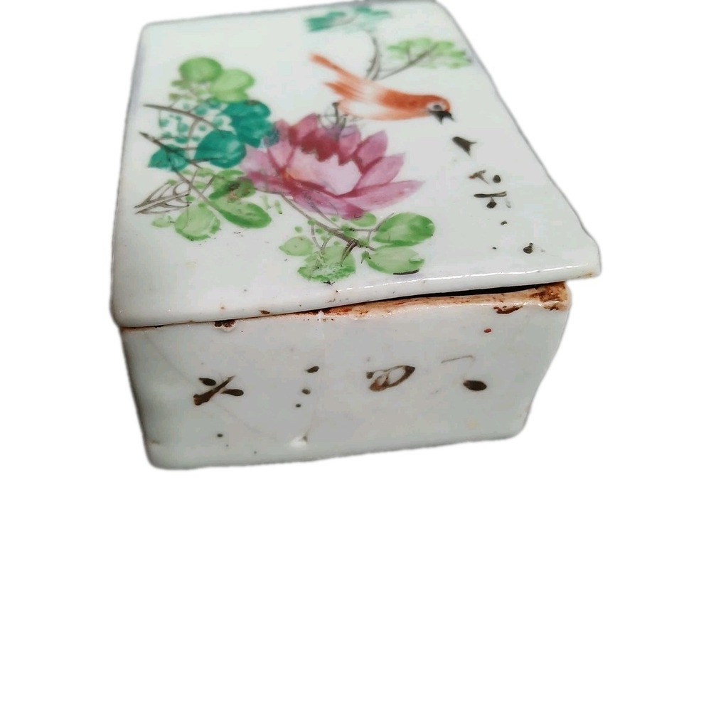 Vintage Old China Porcelain Trinket Box Bird Lotus Flowers "DAMAGED" - Picture 3 of 13